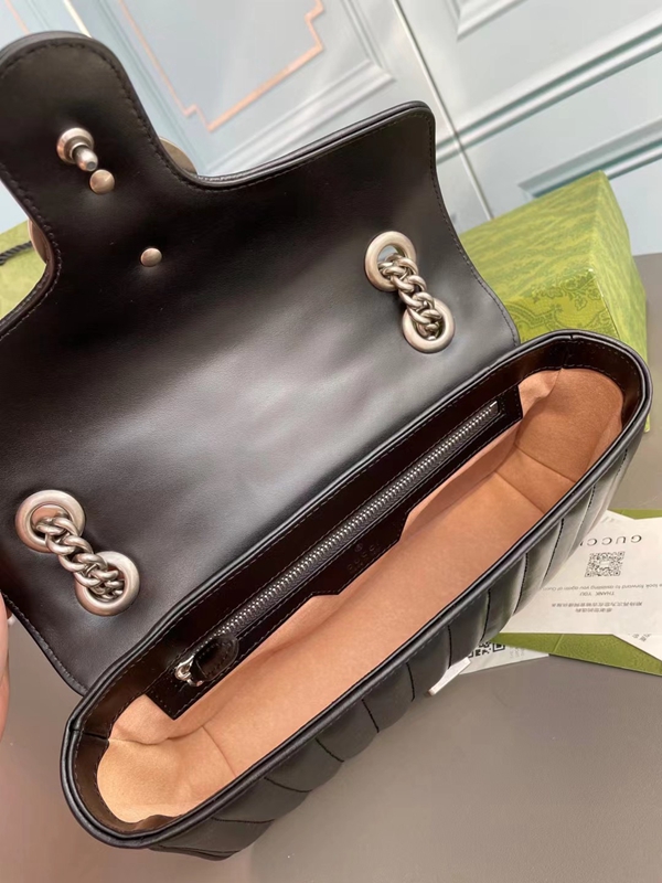 グッチバッグ着用イメージ